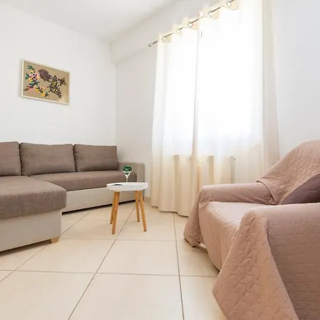 Xenia & Desiderio Apartment *